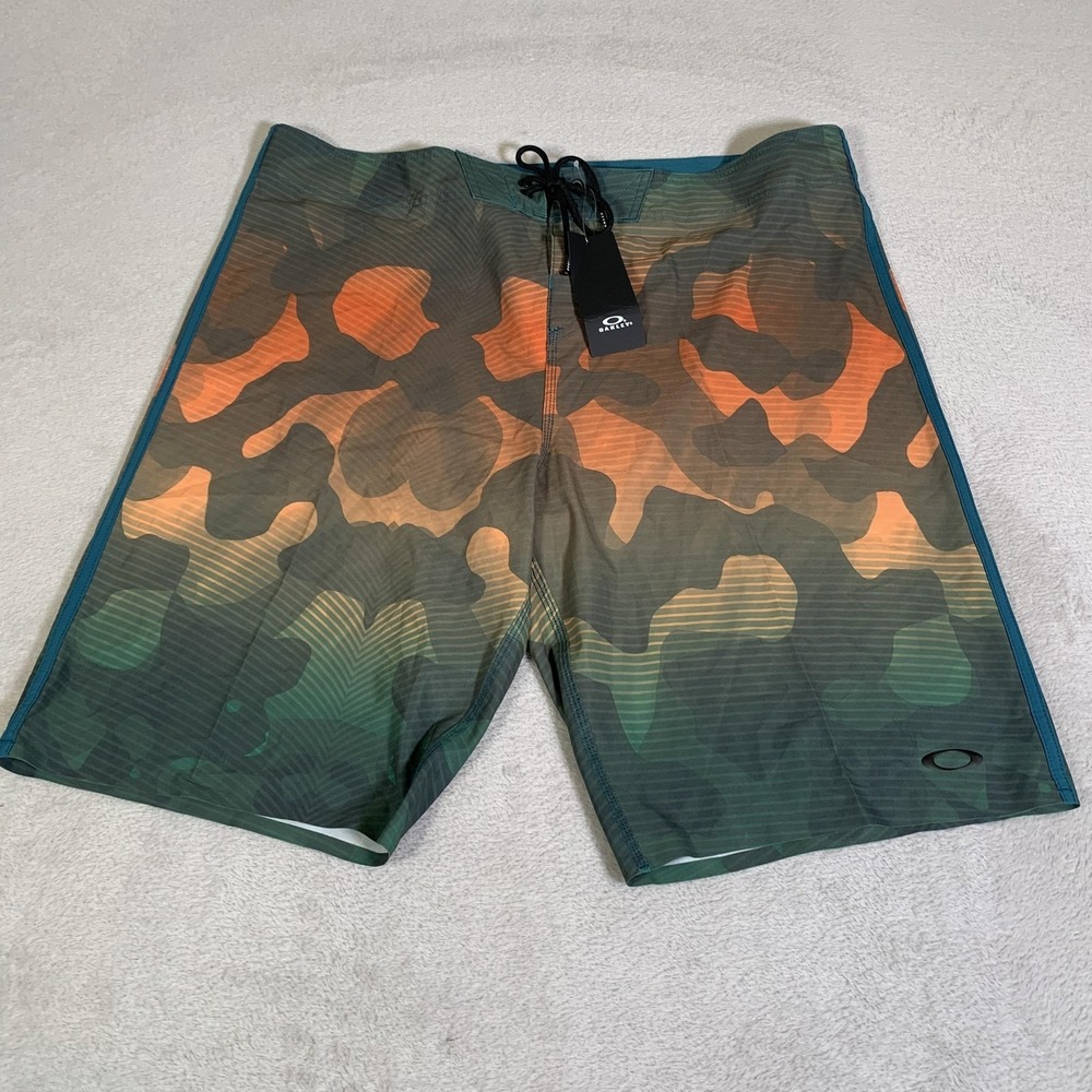 Oakley Board Shorts Mens 38 Green Camo Bundoran Biscuit 21" Swim Trunks NEW